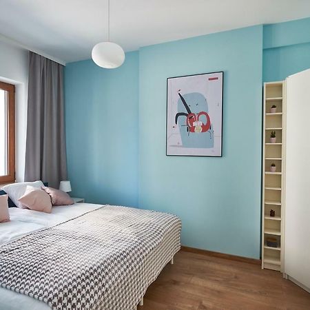 Modern Apartment In Varsavia Esterno foto