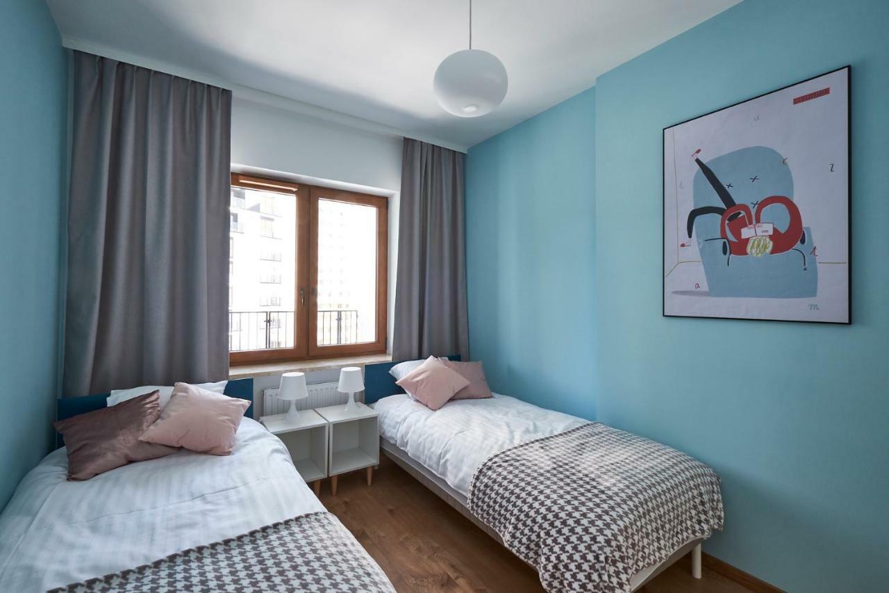 Modern Apartment In Varsavia Esterno foto